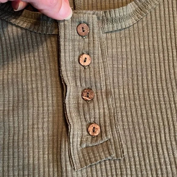 BNWOT Zenana green ribbed tank top - Picture 2 of 14